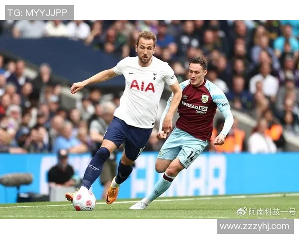 凯恩的传奇之路：从足球天才到全球偶像的崛起与挑战